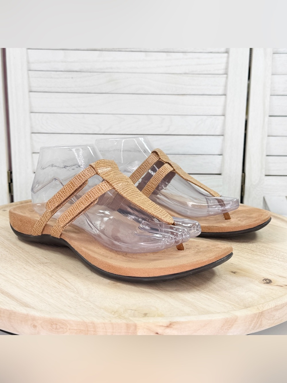 Vionic Elvia Adjustable Strap Croc Embossed Thong‎ Sandals Tan Women’s 10